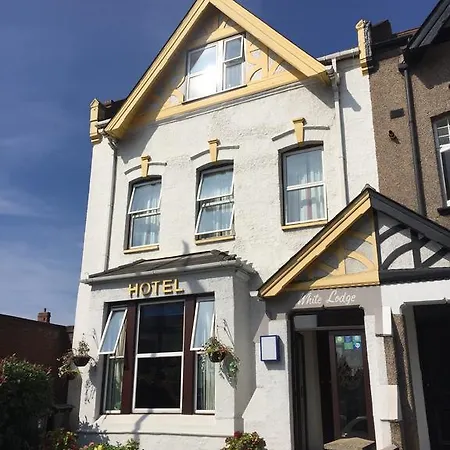 White Guest house 3*