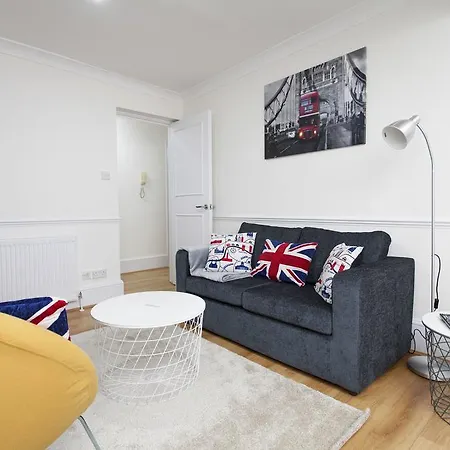 Italianflat - Warwick * London
