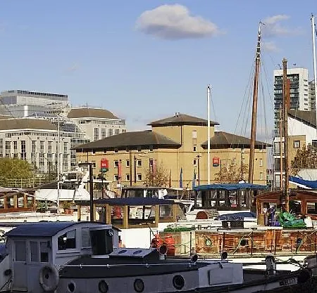 Ibis Docklands Canary Wharf 3* London
