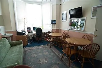 Plaza Hotel 2*