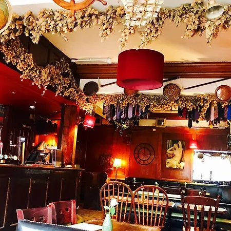 Prince Arthur Guest house 3*