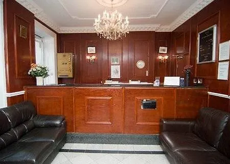 Hotel Camelot House London