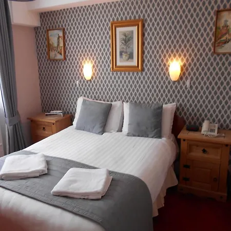 Hotel Parkwood 3*