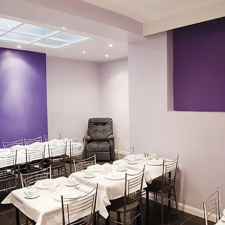 Central London Budget Hotel *
