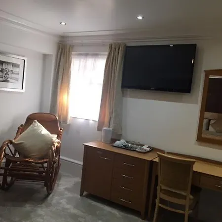 Harefield Manor Hotel Romford