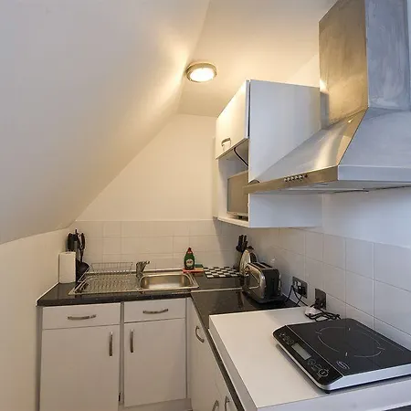 Apartment 2 Devonshire London