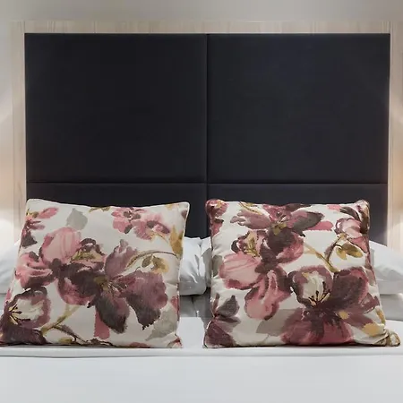 Blandford 4* Londra