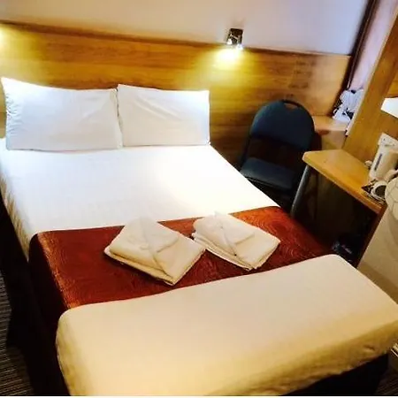西克伦威尔酒店 2*