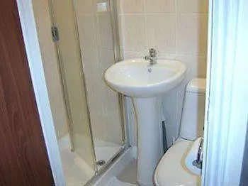 Guest house Colliers London