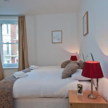 My Piccadilly Circus Apartment *