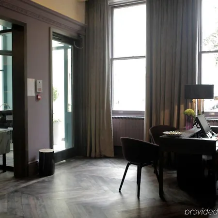Signature Townhouse Hyde Park