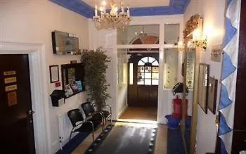 Crompton Hounslow