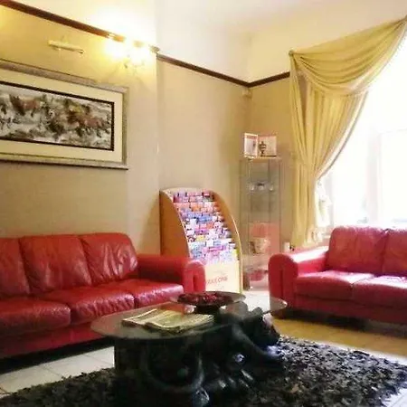 Hotel Hyde Park Court 2*