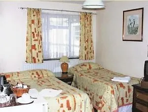 Acton Town Hotel