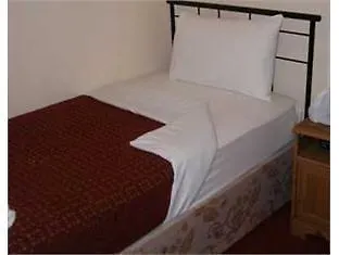 Guest house Oyo Lifestyle Golden 3*