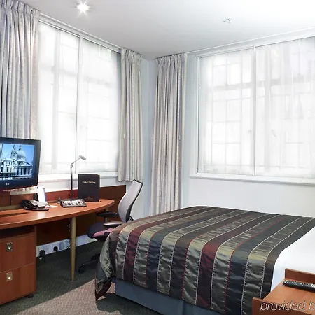 Club Quarters City, 4*
