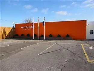 Easyhotel London Heathrow Hotel 2*