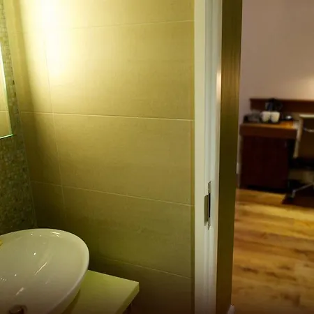 Hotel The Belgrave 4*