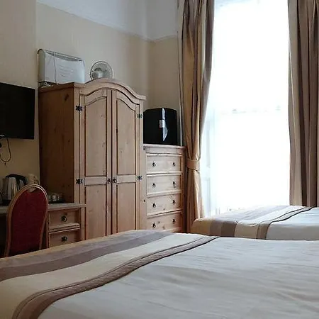 Hotel Parkwood 3*