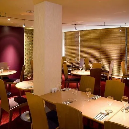 Premier Kew Bridge Hotel 3*