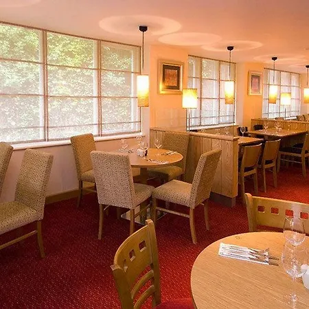 Hotel Comfort Kensington 3*