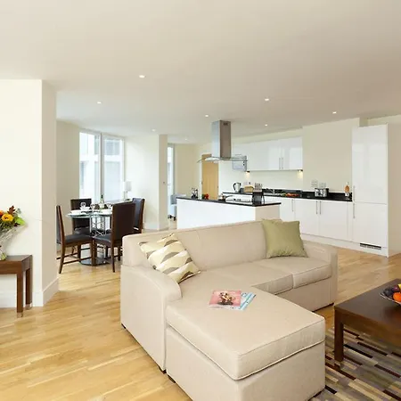 Saco Canary Wharf - Trinity Tower Apart-hotel