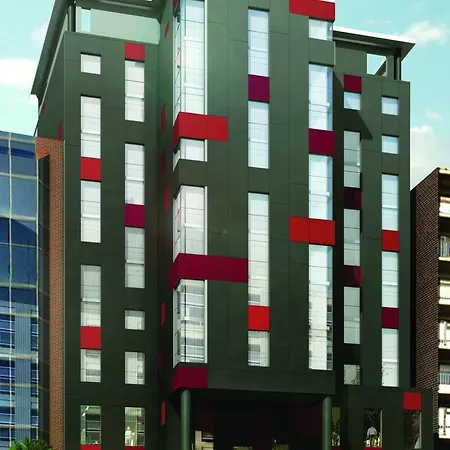 Hampton By Hilton London Szálloda