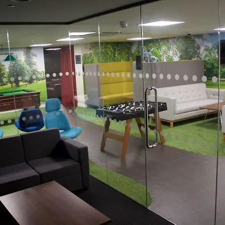 Student Haus Hotel Wembley