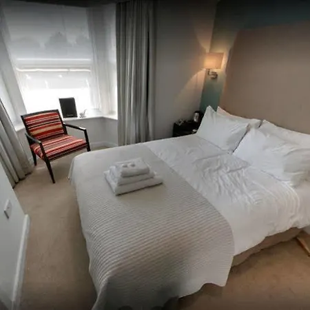 Hotel Mccafferty's Ilford