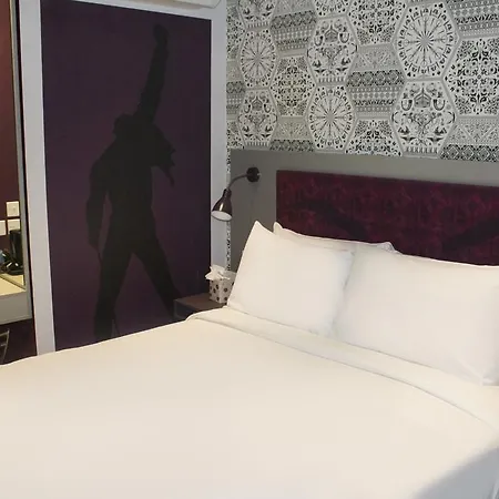 Western Wembley 4*