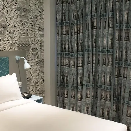 Hotel Western Wembley 4*
