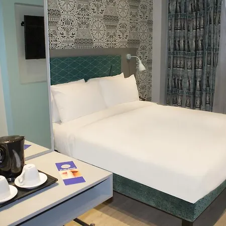 Hotel Western Wembley 4*