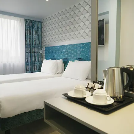 Hotel Western Wembley 4*