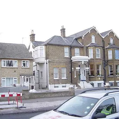 Otel Channins Hounslow