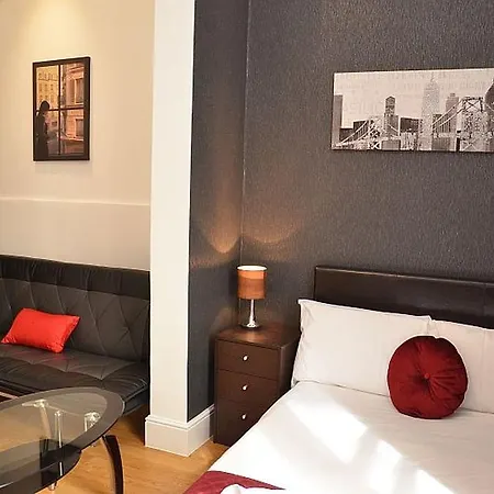 Hyde Park Talbot Square Apartment
