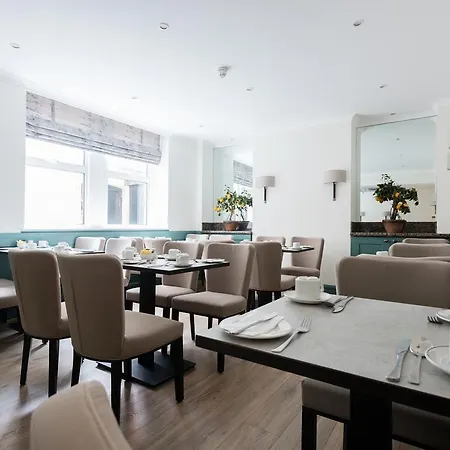 Blandford 4* Londra