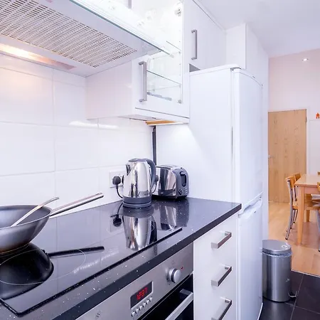 2 Bed 2 Bath Pimlico Apartment *