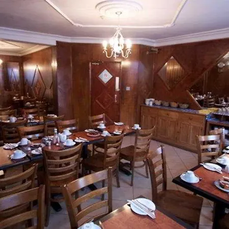 Ventures Bed & Breakfast 3*