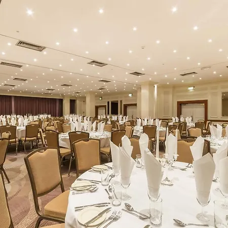Thistle London Heathrow Terminal 5 Хитроу