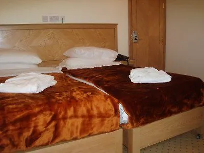Kensington 3*