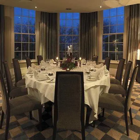 Richmond Hill 4*