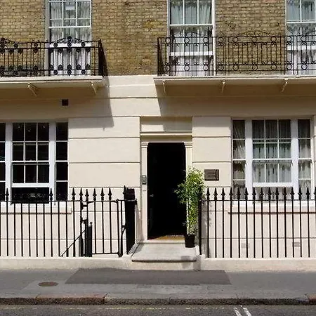 Bed & Breakfast Astors Belgravia London