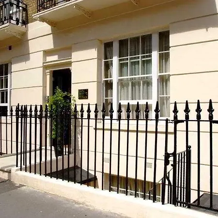 Astors Belgravia Bed & Breakfast 3*