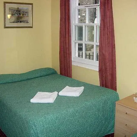 Enrico Hotel