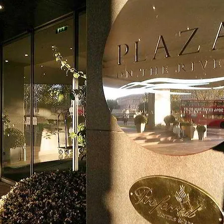 Plaza On The River Apart-hotel