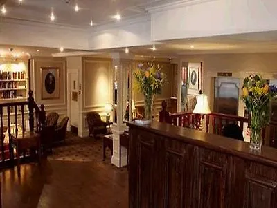Park Lane Mews فندق 4*
