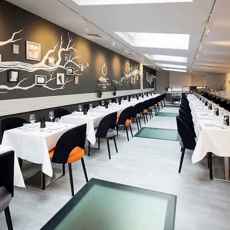 Hotel The Wesley Euston 4*