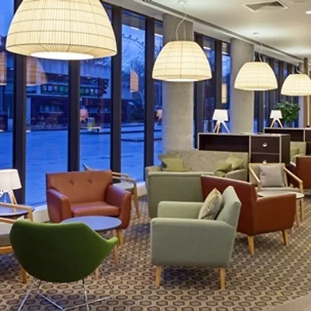 Hotel Hampton By Hilton Waterloo 3*
