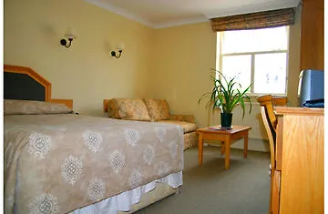 Hyde Park Towers מלון 3*