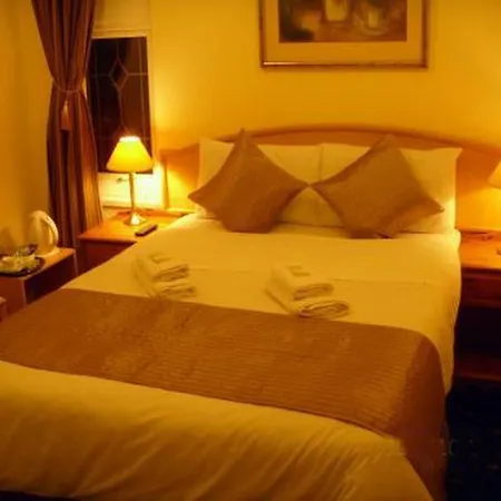 Oyo Firs London Heathrow